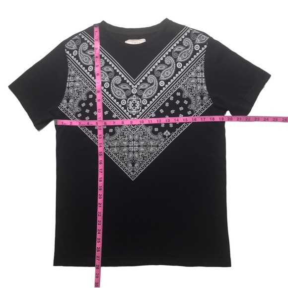Bandana Paisley Graphic Print T-Shirt Coastal Cowgirl Size Small Black Tee 21Men - Picture 8 of 10